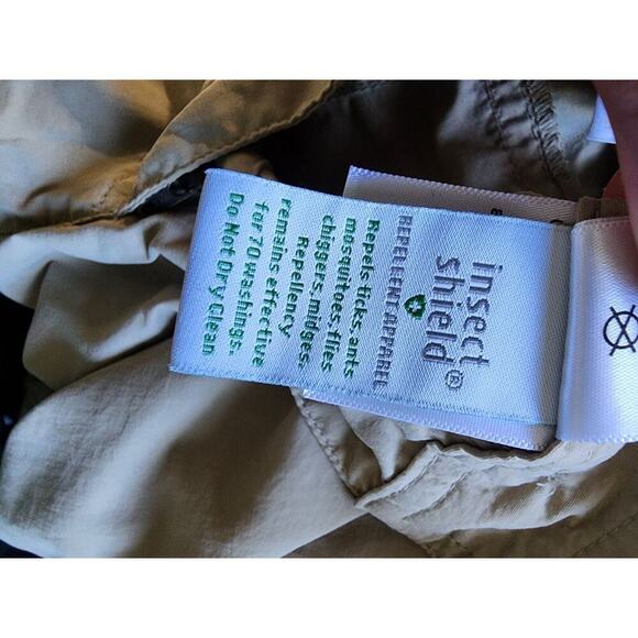 EUC ExOfficio Bugs Away Insect Shield Cargo Pants/Shorts Size‎ 8 Beige/Tan - Picture 5 of 5